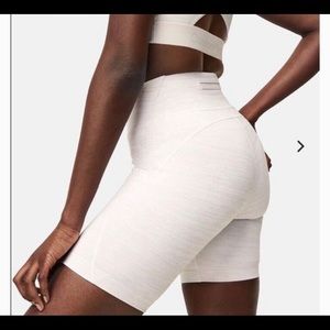 Outdoor Voices 7” Core Short